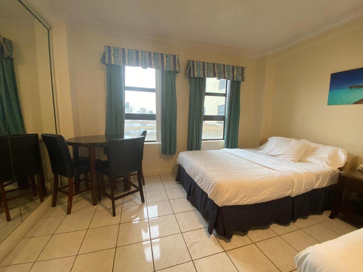 Oceanfront Apartment At Hollywood Beach Resort ภายนอก รูปภาพ